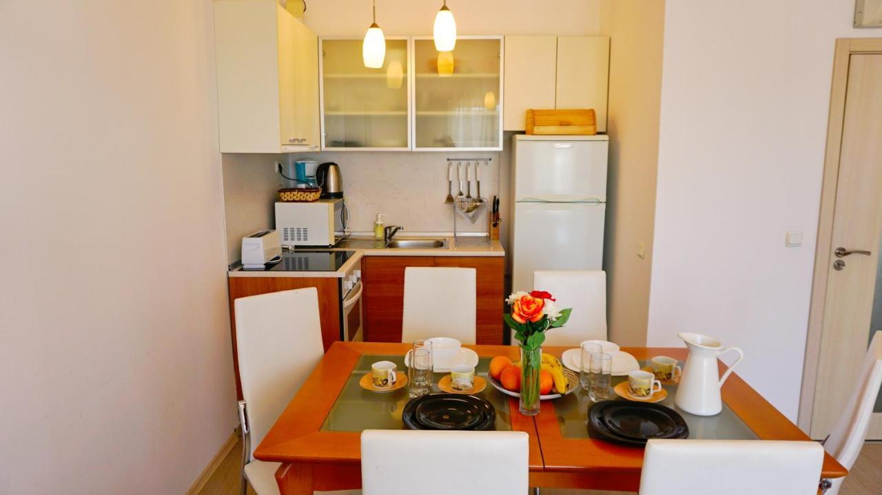 Apartment Marina Residence - Апартамент Марина Резидънс Kavarna Kültér fotó