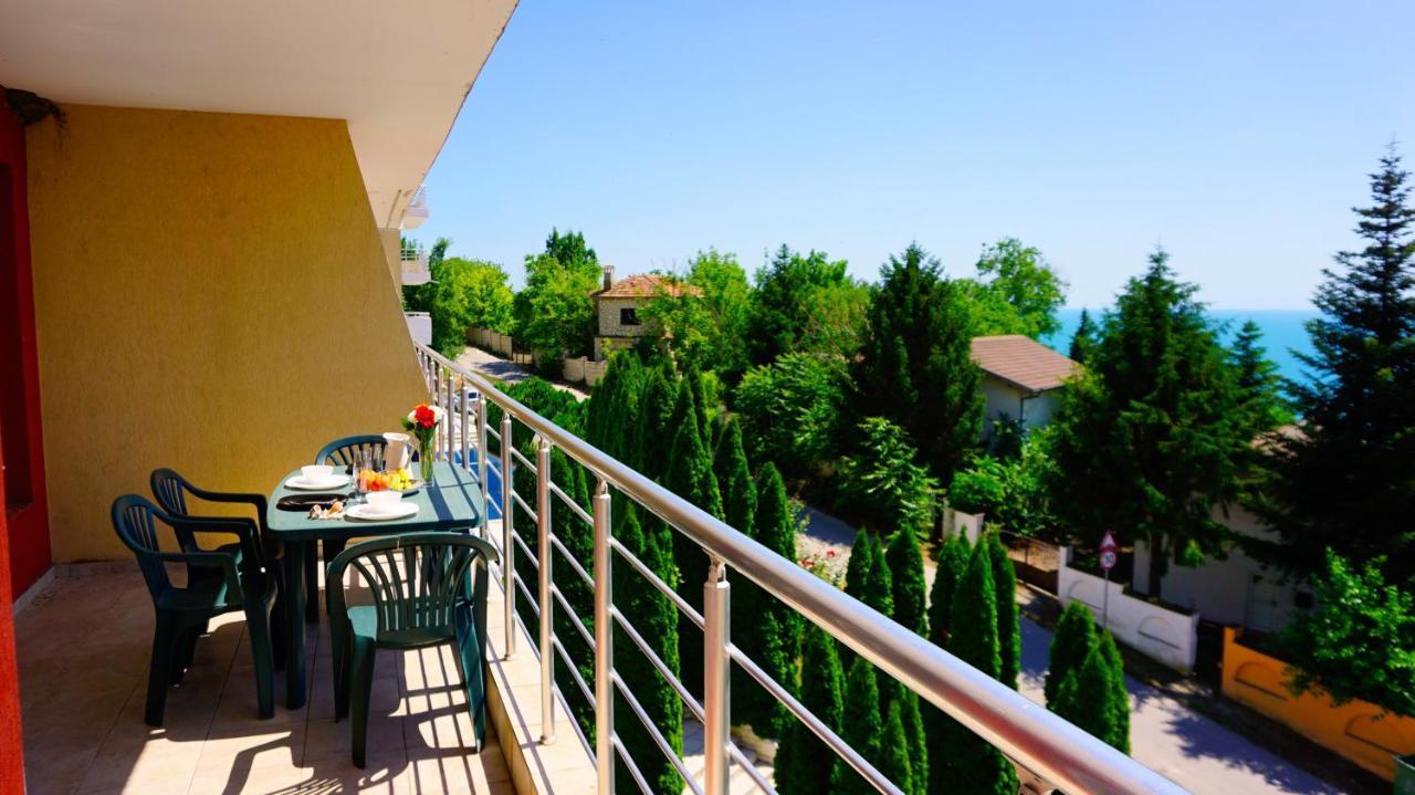 Apartment Marina Residence - Апартамент Марина Резидънс Kavarna Kültér fotó