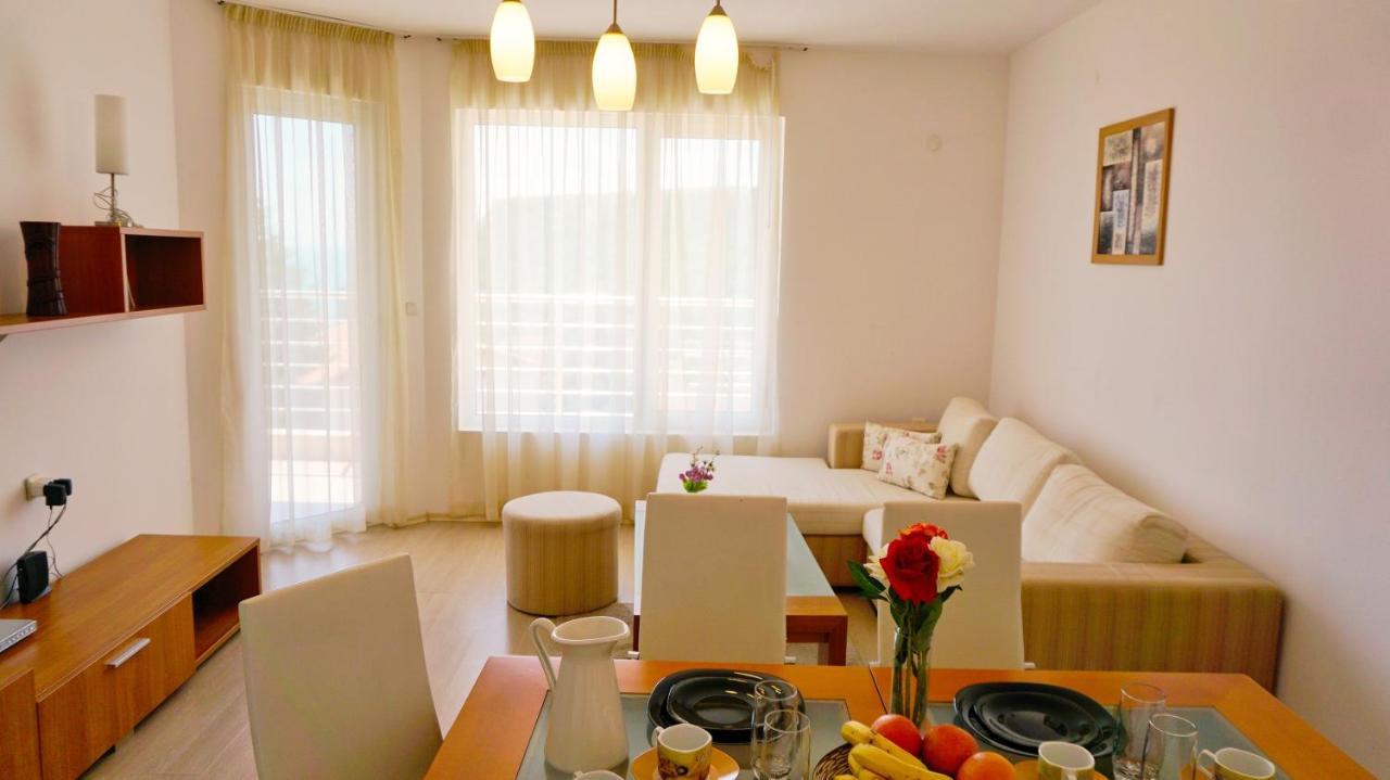 Apartment Marina Residence - Апартамент Марина Резидънс Kavarna Kültér fotó