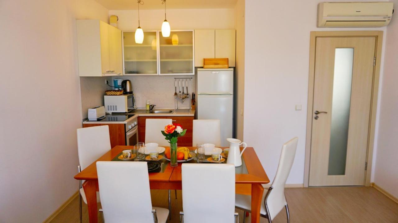 Apartment Marina Residence - Апартамент Марина Резидънс Kavarna Kültér fotó