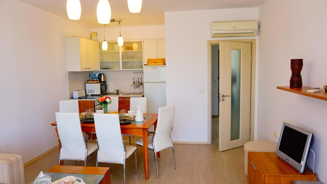 Apartment Marina Residence - Апартамент Марина Резидънс Kavarna Kültér fotó