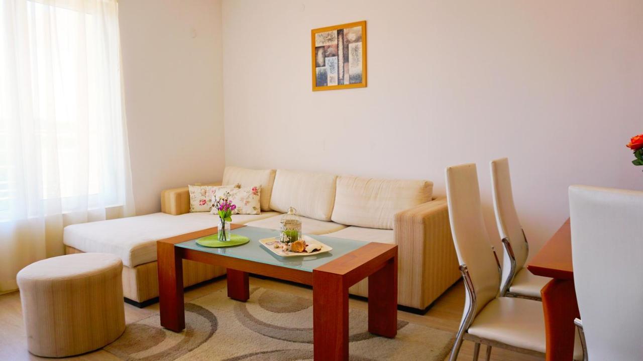 Apartment Marina Residence - Апартамент Марина Резидънс Kavarna Kültér fotó
